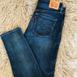 Levi’s 721 High Rise Skinny Jeans